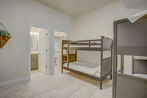 Modern Rooftop Patio New-build Townhome in COS