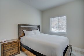 Modern Rooftop Patio New-build Townhome in COS