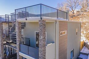 Modern Rooftop Patio New-build Townhome in COS