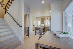 Modern Rooftop Patio New-build Townhome in COS