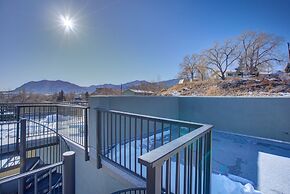 Modern Rooftop Patio New-build Townhome in COS