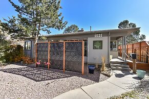 3bdmid-century Modernhot Tub, Grill, Close to DT