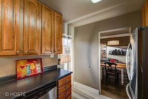 3bdmid-century Modernhot Tub, Grill, Close to DT