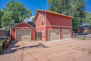 Romantic Getaway King Bed 1min to Restaurants!