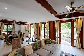 4 Bedroom Villa TG39 on Beach Front Resort SDV285-By Samui Dream Villa