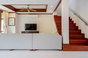 4 Bedroom Villa TG39 on Beach Front Resort SDV285-By Samui Dream Villa