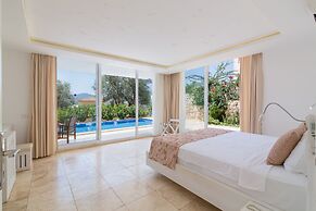Kalkan Oasis Hotel - Adults Only