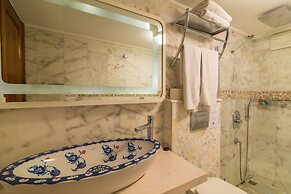 Kalkan Oasis Hotel - Adults Only