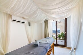 Kalkan Oasis Hotel - Adults Only