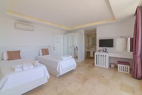 Kalkan Oasis Hotel - Adults Only