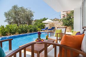 Kalkan Oasis Hotel - Adults Only