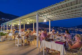 Kalkan Oasis Hotel - Adults Only