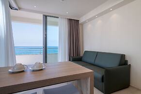 Palace Lido Hotel & Suites