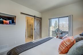 4BR Mnt Viewsmodern Urbanityrooftop Patio