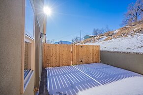 4BR Mnt Viewsmodern Urbanityrooftop Patio