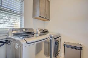 4BR Mnt Viewsmodern Urbanityrooftop Patio