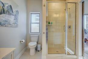 4BR Mnt Viewsmodern Urbanityrooftop Patio