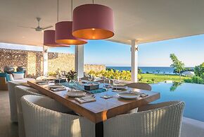 Deep Blue Villa