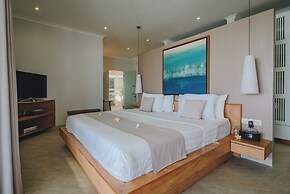 Deep Blue Villa