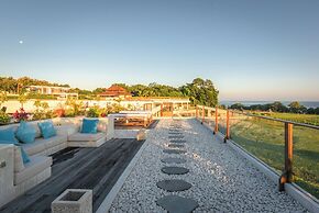 Deep Blue Villa