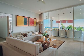 Deep Blue Villa