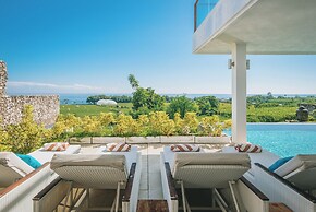 Deep Blue Villa