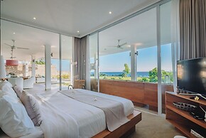 Deep Blue Villa