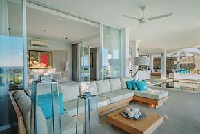 Deep Blue Villa
