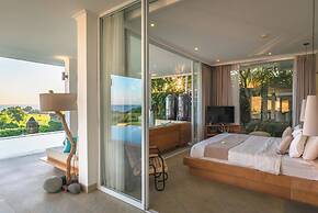 Deep Blue Villa