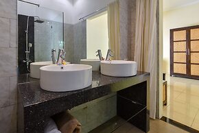 Villa Lovina Beach 1