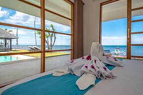 Villa Lovina Beach 1