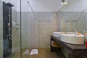 Villa Lovina Beach 1