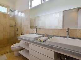 Villa Pondok Wahyu Sedana