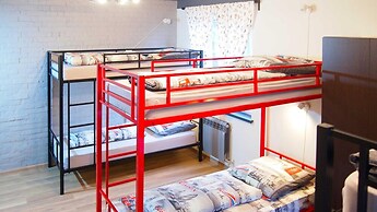 Guest House Opaliha Loft Rooms - Hostel