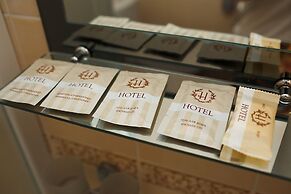 Familia Hotel