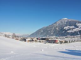 Beautiful Flat Near the Hochzillertal ski Area