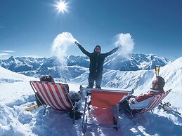Apartment in Aschau im Zillertal Near Ski Area