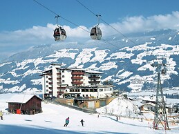 Apartment in Aschau im Zillertal Near Ski Area