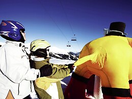 Apartment in Aschau im Zillertal Near Ski Area