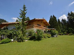 Heavenly Apartment in Wängle Tyrol near Walking Trails