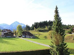 Heavenly Apartment in Wängle Tyrol near Walking Trails