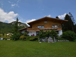 Heavenly Apartment in Wängle Tyrol near Walking Trails