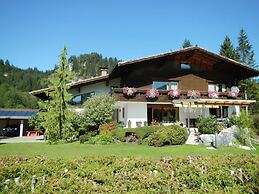 Heavenly Apartment in Wängle Tyrol near Walking Trails