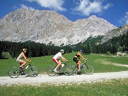 Heavenly Apartment in Wängle Tyrol near Walking Trails