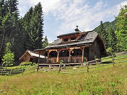 Cozy Chalet in Kolbnitz-teuchl in Carinthia