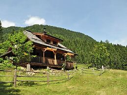 Chalet in Kolbnitz-teuchl With Balcony