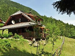 Cozy Chalet in Kolbnitz-teuchl in Carinthia