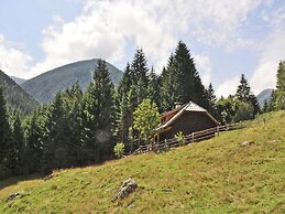 Chalet in Kolbnitz-teuchl With Balcony