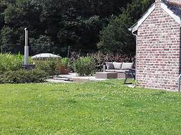 Authentic Farm House With Trampoline