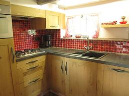 Holiday Home Het Boerderijtje With Trampoline